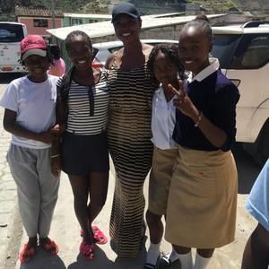 Meet your Posher, Achaia